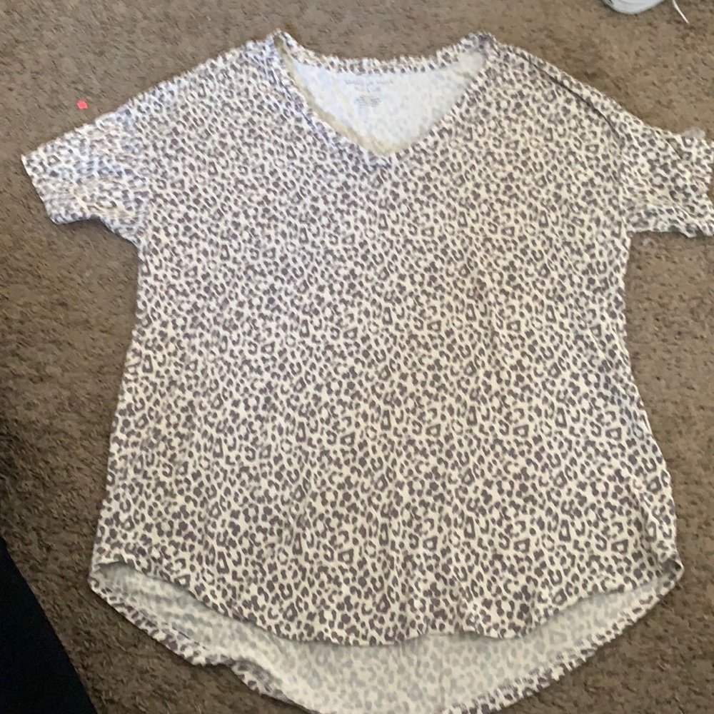 Soft and sexy leapord shirt